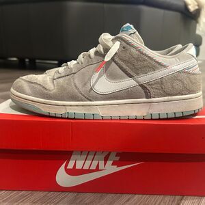 Nike Men's White and Grey Trainers